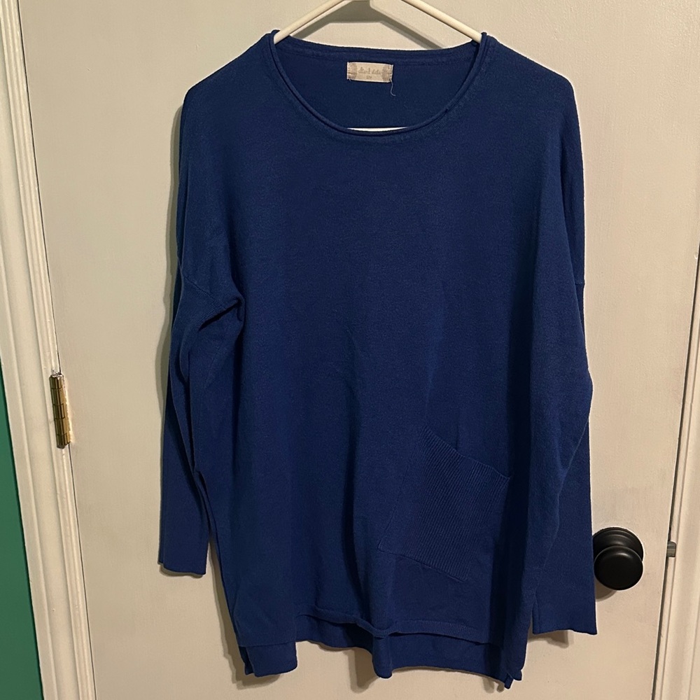 0039‎ Altar'd State Royal Blue Crew Neck Sweater S/M oversized